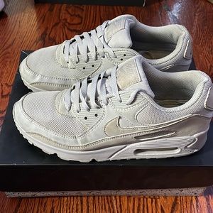 Nike Air Max 90